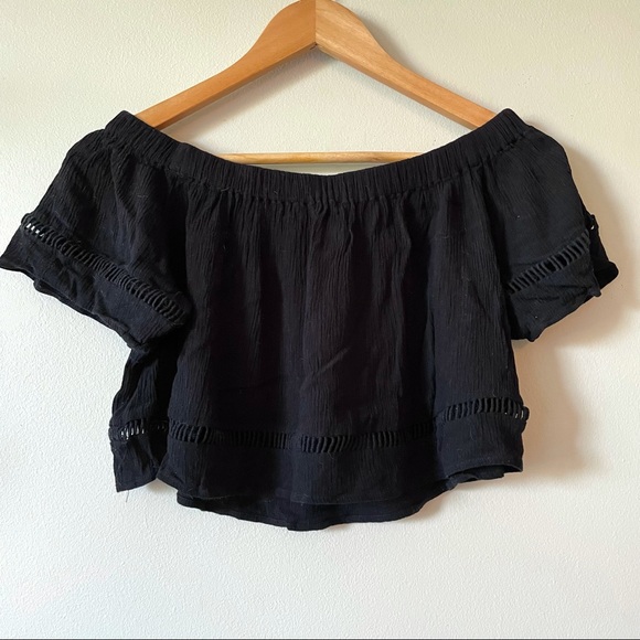 LAST CHANCE Forever 21 off the shoulder crop top - Picture 3 of 3